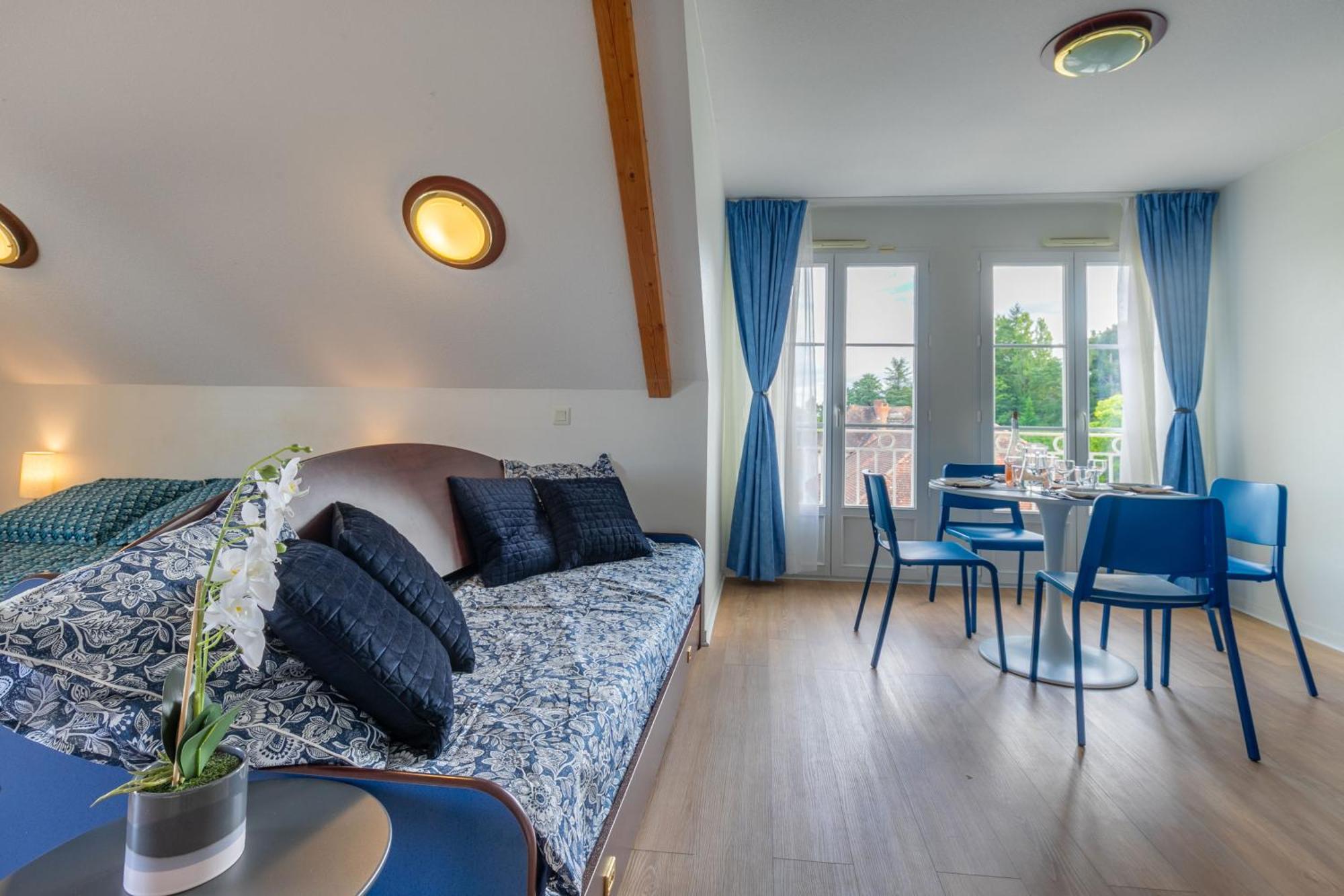 Grand Studio Le Bleu Posay La Roche-Posay Zewnętrze zdjęcie